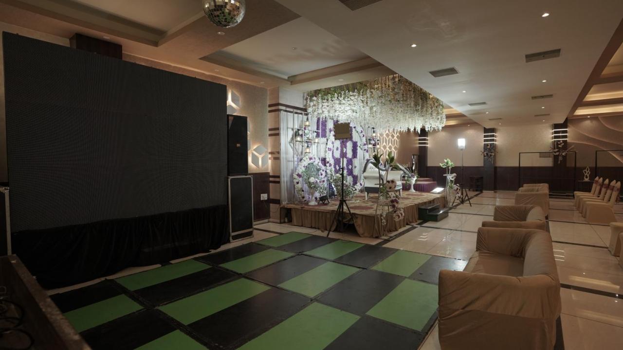 Bhagya Raj Palace By Wb Comfort Kanpur Exterior photo